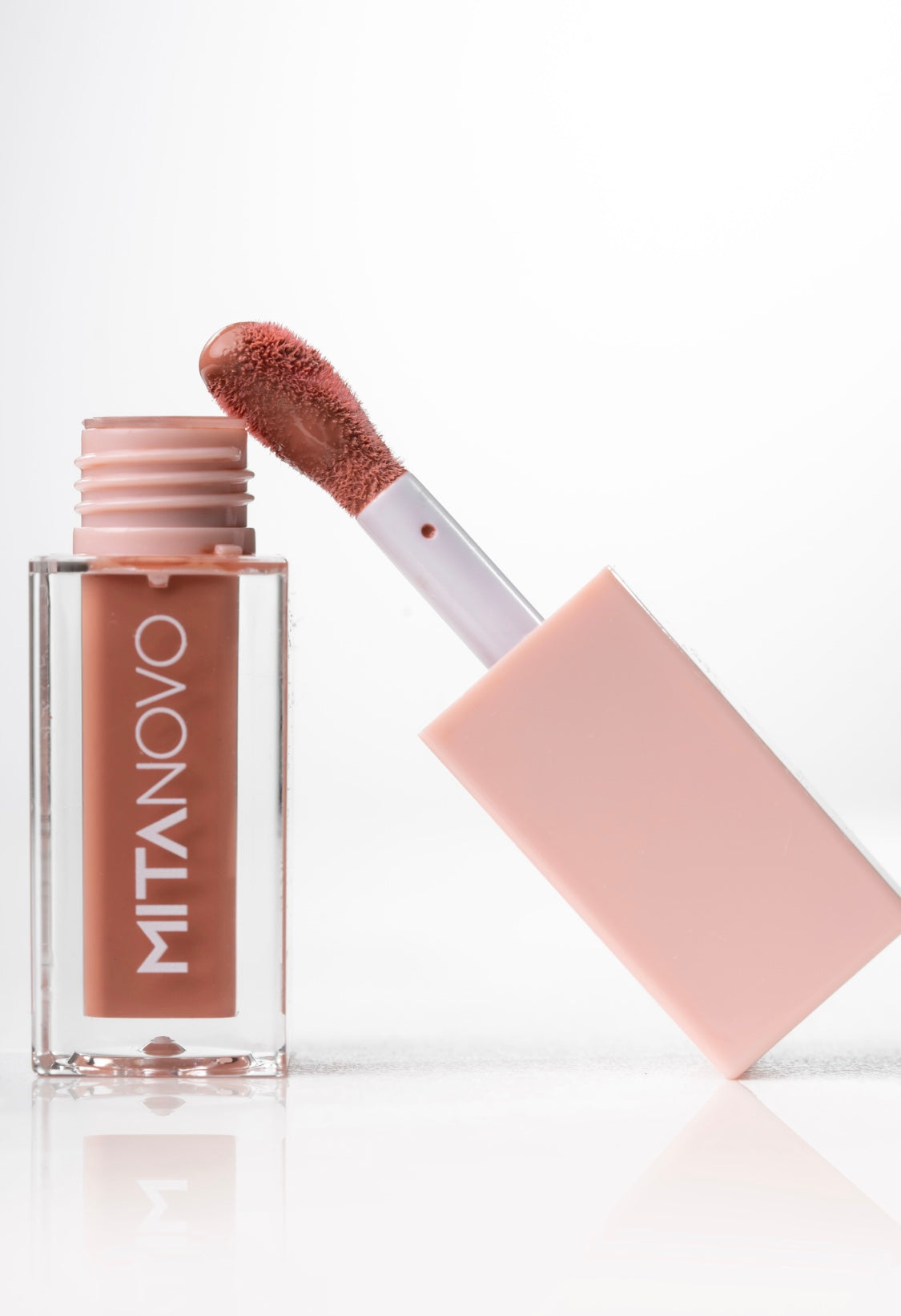 Lip Gloss Strike